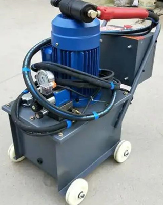 如何確保液壓鉚接機的鉚接質量？先選對設備！